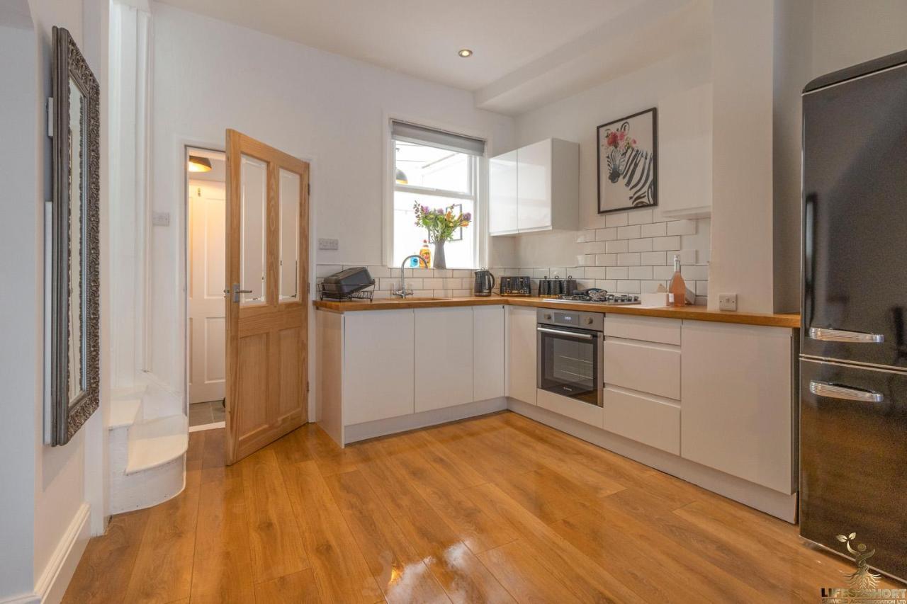 Luxe Garden House For 6 In Central Exeter Exteriér fotografie